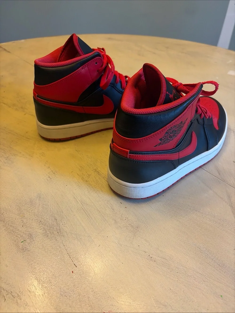 Mens Air Jordan Retro 1 Mid 